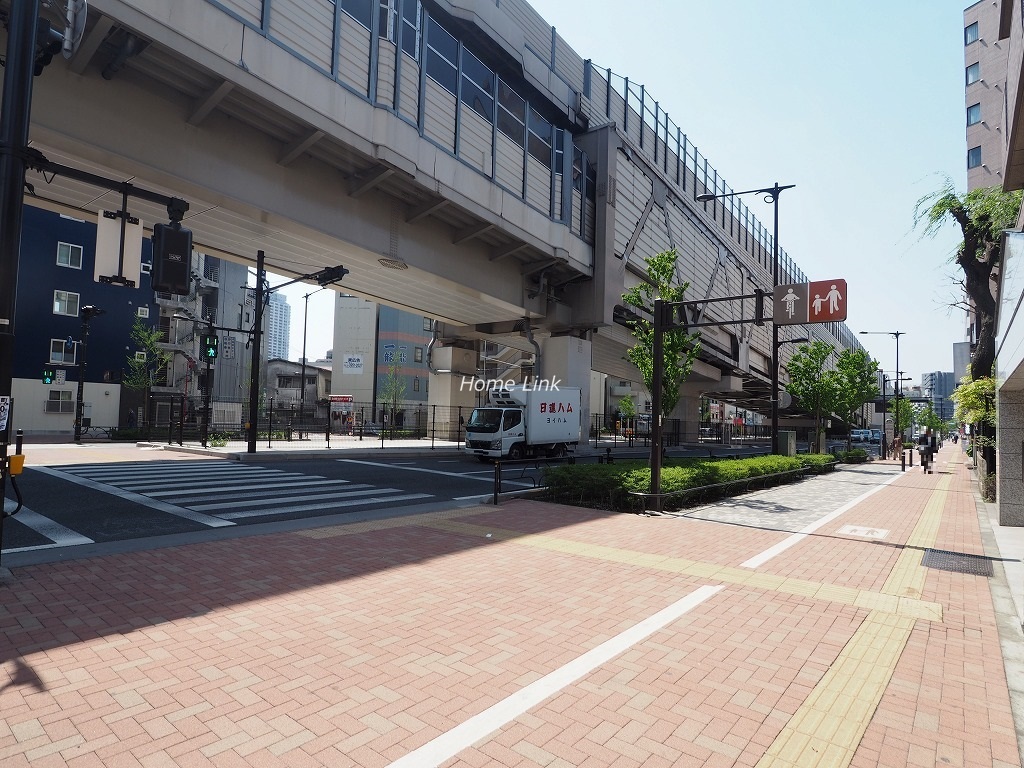 エクセリア池袋WEST　前面道路歩道